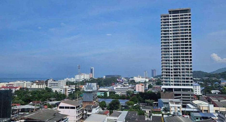 For sale 1 bed condo in Si Racha, Chonburi