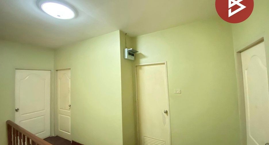 For sale studio townhouse in Bang Khen, Bangkok