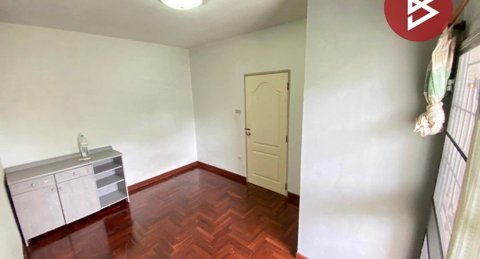 For sale studio townhouse in Bang Khen, Bangkok