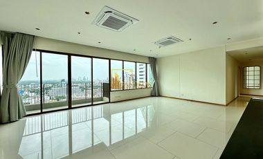For rent and for sale 3 bedrooms condo in Khlong Toei, Bangkok