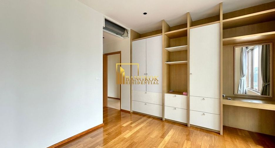 For rent and for sale 3 bedrooms condo in Khlong Toei, Bangkok