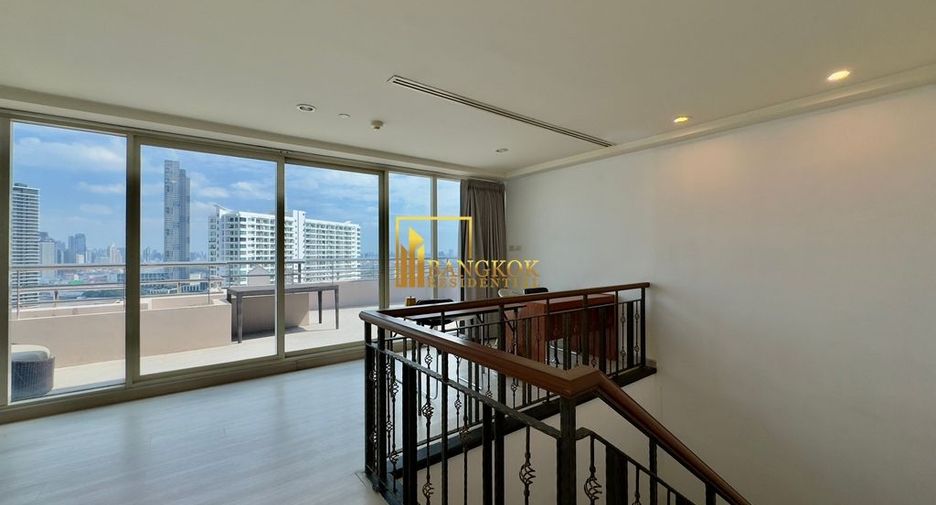 Condo en alquiler y en venta de 3 habitaciones en Bang Kho Laem, Bangkok