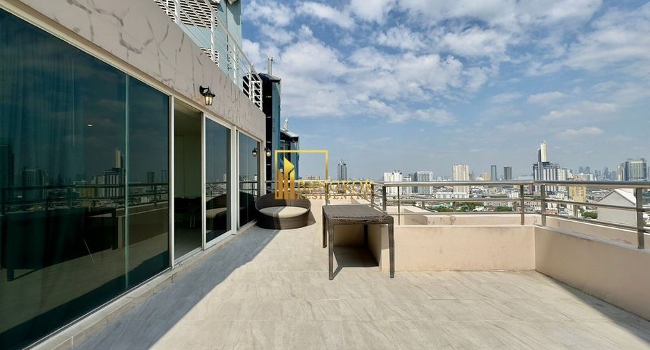 Condo en alquiler y en venta de 3 habitaciones en Bang Kho Laem, Bangkok
