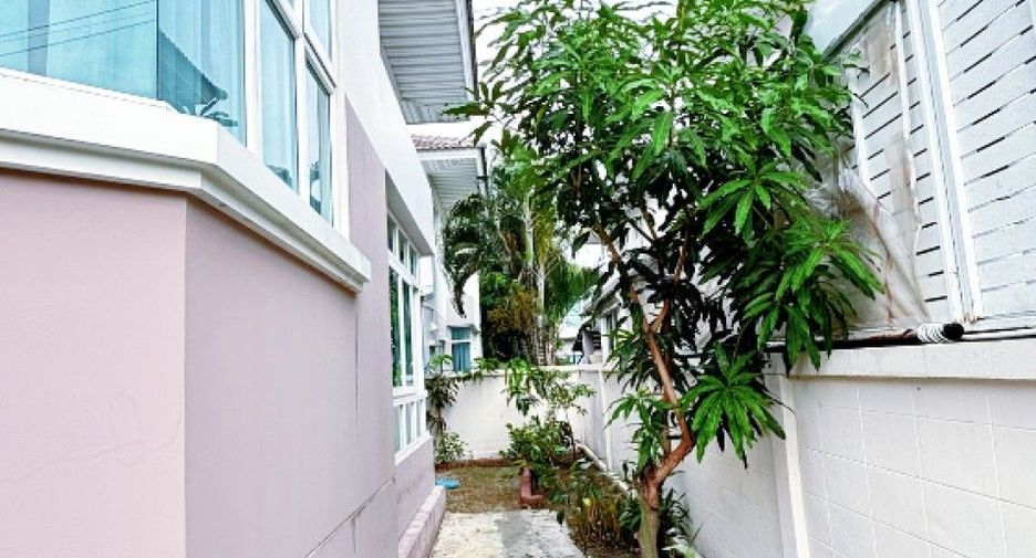 For sale 3 bedrooms house in Bang Phli, Samut Prakan