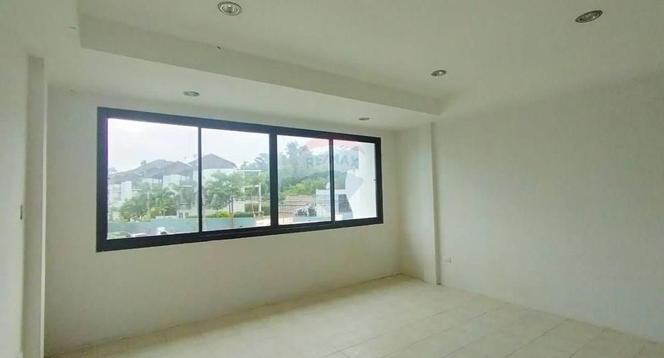 For sale 4 bedrooms retail Space in Ko Samui, Surat Thani