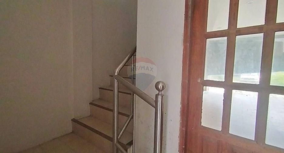 For sale 4 bedrooms retail Space in Ko Samui, Surat Thani