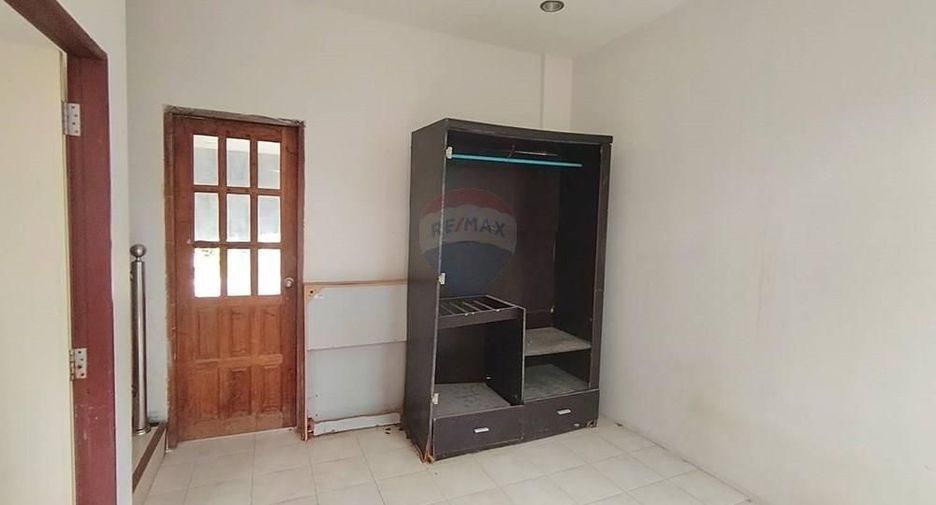 For sale 4 bedrooms retail Space in Ko Samui, Surat Thani