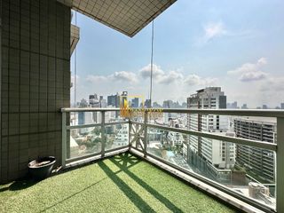 Condo en alquiler y en venta de 3 habitaciones en Pathum Wan, Bangkok
