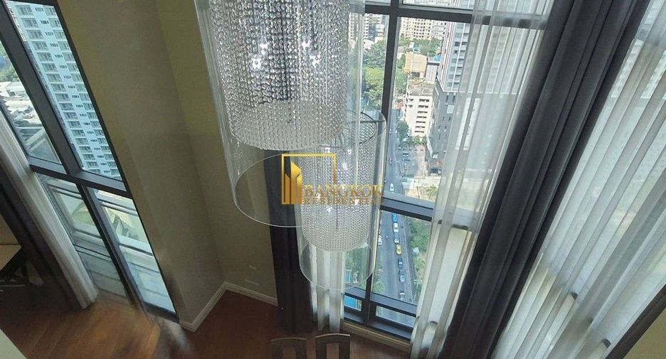 Condo en alquiler y en venta de 3 habitaciones en Khlong Toei, Bangkok