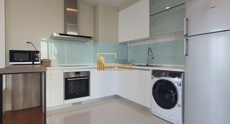 Condo en alquiler y en venta de 3 habitaciones en Khlong Toei, Bangkok
