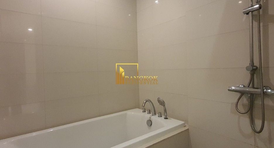 Condo en alquiler y en venta de 3 habitaciones en Khlong Toei, Bangkok
