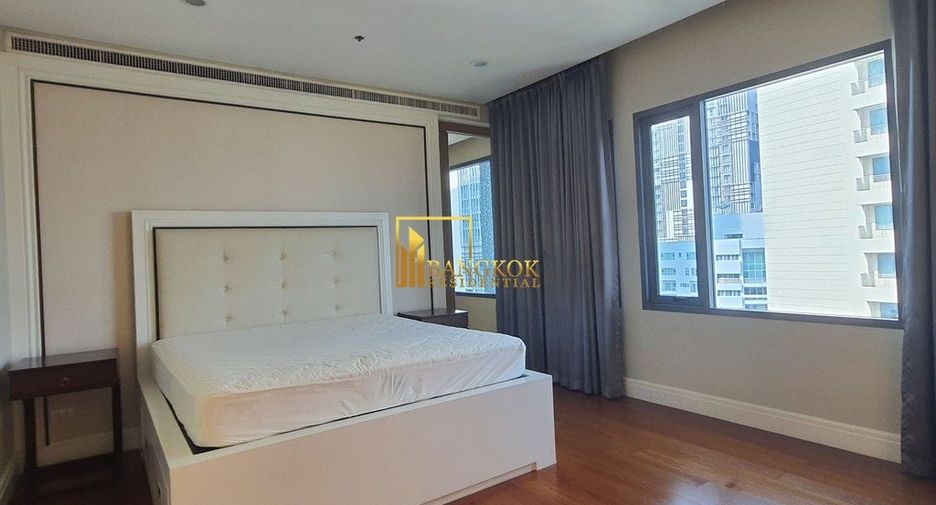 Condo en alquiler y en venta de 3 habitaciones en Khlong Toei, Bangkok
