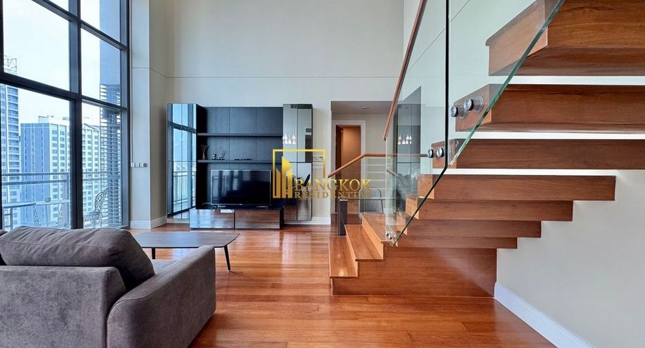 Condo en alquiler y en venta de 3 habitaciones en Khlong Toei, Bangkok