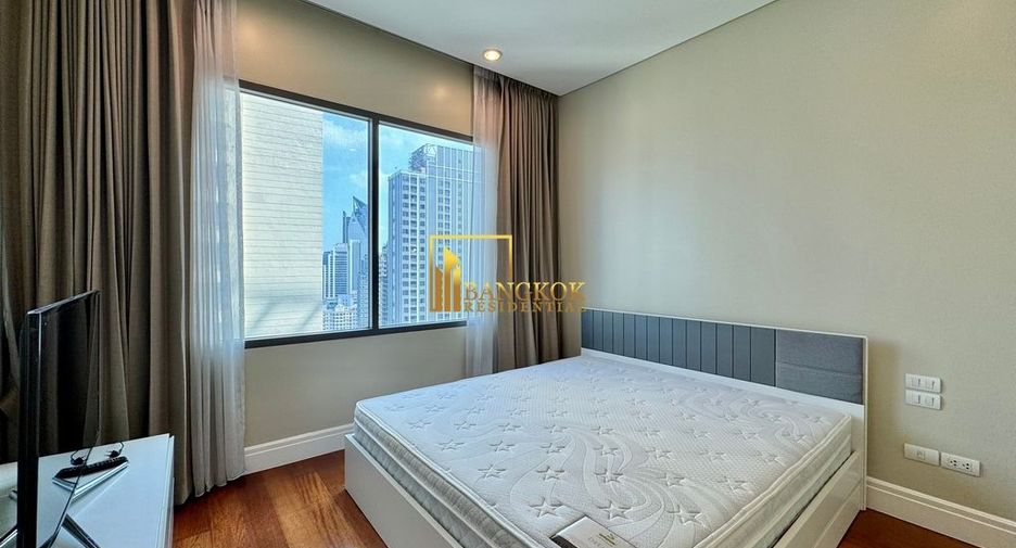 Condo en alquiler y en venta de 3 habitaciones en Khlong Toei, Bangkok
