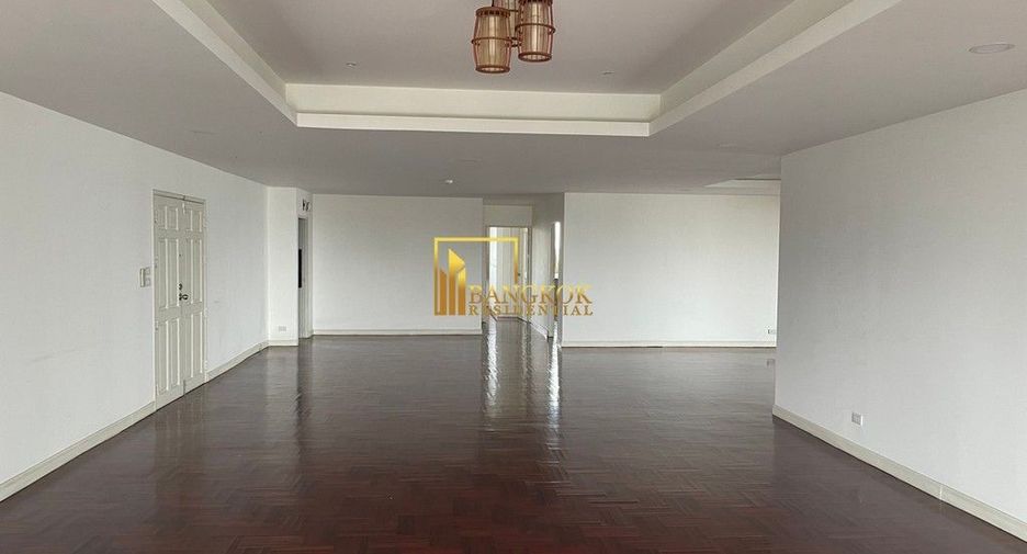 Condo en alquiler y en venta de 3 habitaciones en Watthana, Bangkok