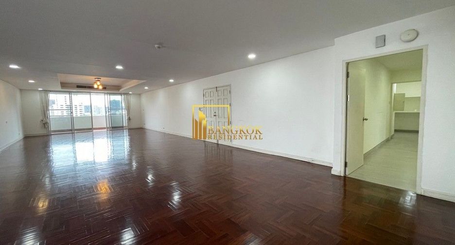 Condo en alquiler y en venta de 3 habitaciones en Watthana, Bangkok