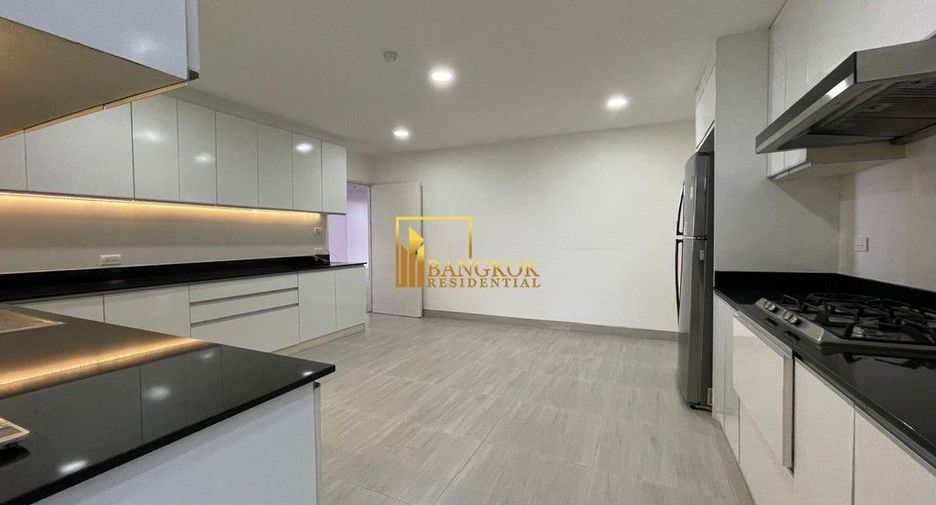 Condo en alquiler y en venta de 3 habitaciones en Watthana, Bangkok