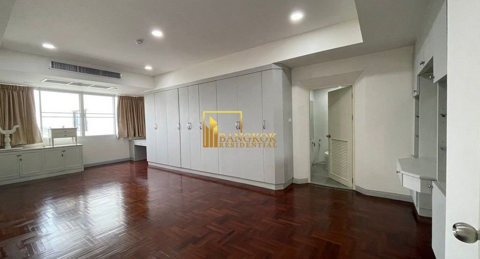 Condo en alquiler y en venta de 3 habitaciones en Watthana, Bangkok