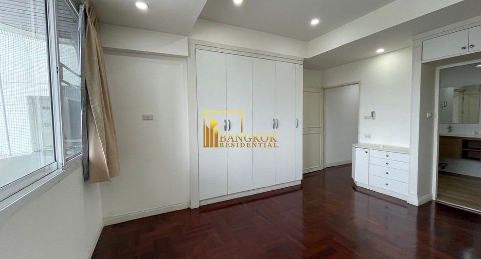 Condo en alquiler y en venta de 3 habitaciones en Watthana, Bangkok