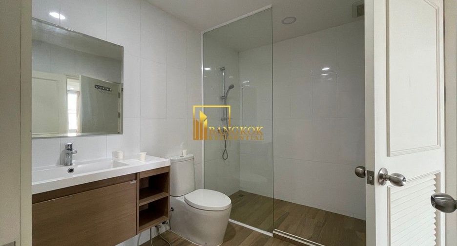 Condo en alquiler y en venta de 3 habitaciones en Watthana, Bangkok