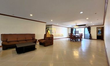 Condo en alquiler y en venta de 3 habitaciones en Khlong Toei, Bangkok