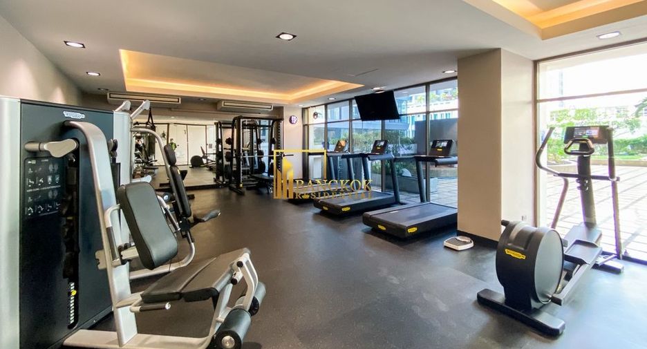 Condo en alquiler y en venta de 3 habitaciones en Khlong Toei, Bangkok