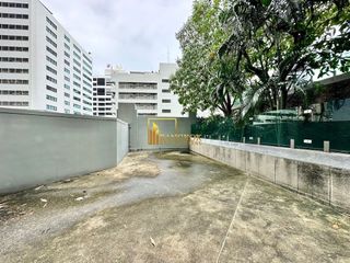 For rent and for sale 5 bedrooms condo in Huai Khwang, Bangkok