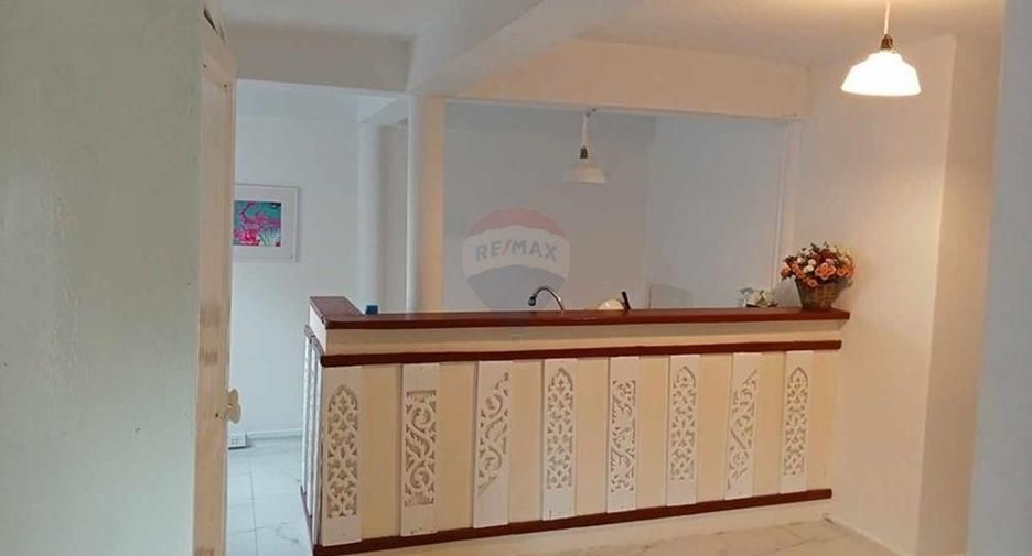 For sale 16 bedrooms retail Space in Ko Pha-ngan, Surat Thani