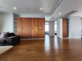 À louer et à vendre 2 chambres condo à Bang Rak, Bangkok