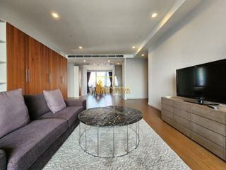 À louer et à vendre 2 chambres condo à Bang Rak, Bangkok