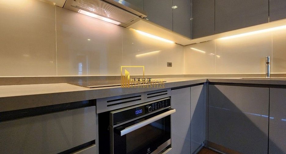 Condo en alquiler y en venta de 2 habitaciones en Bang Rak, Bangkok
