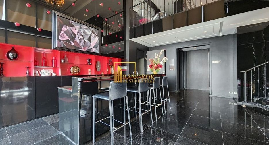 Condo en alquiler y en venta de 2 habitaciones en Bang Rak, Bangkok