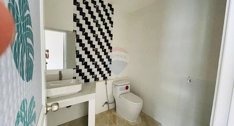 For sale 3 bedrooms townhouse in Ko Samui, Surat Thani