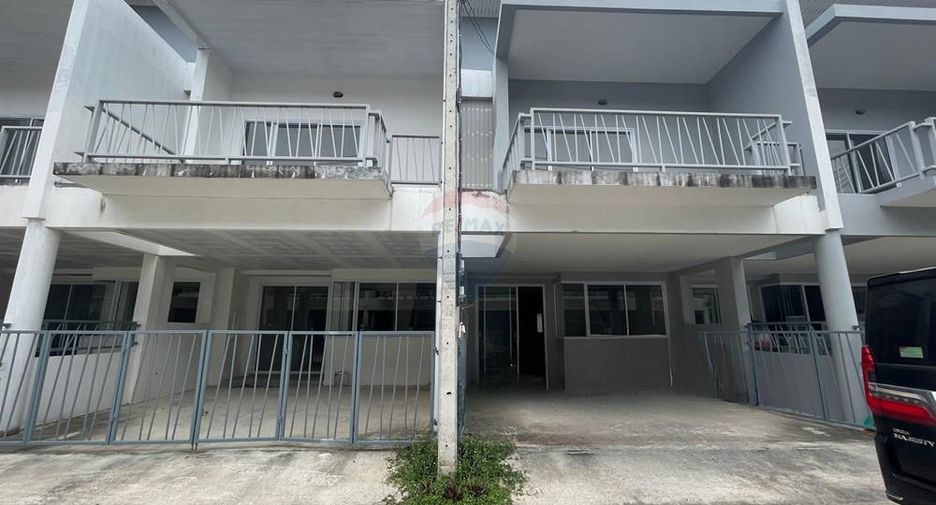 For sale 3 bedrooms townhouse in Ko Samui, Surat Thani