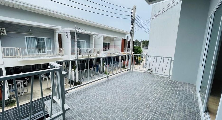 For sale 3 bedrooms townhouse in Ko Samui, Surat Thani