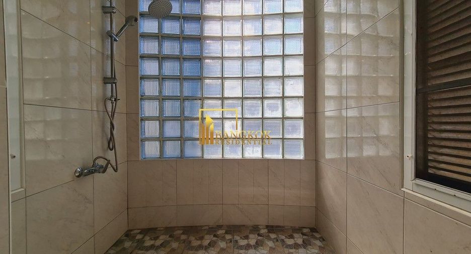 Wohnung zur Miete und zum Kauf mit 2 Zimmer in Khlong Toei, Bangkok