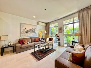 For sale 3 bedrooms condo in Watthana, Bangkok