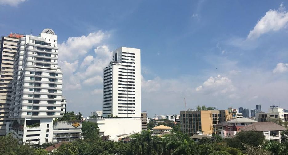 For rent and for sale 5 bedrooms condo in Watthana, Bangkok