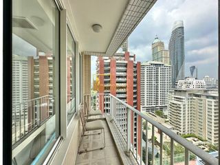 For rent そして for sale 2 ベッドルーム condo in Pathum Wan, Bangkok