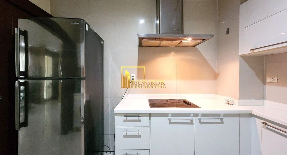 Аренда и продажа 3 спальни кондо в Щаттхана, Бангкок
