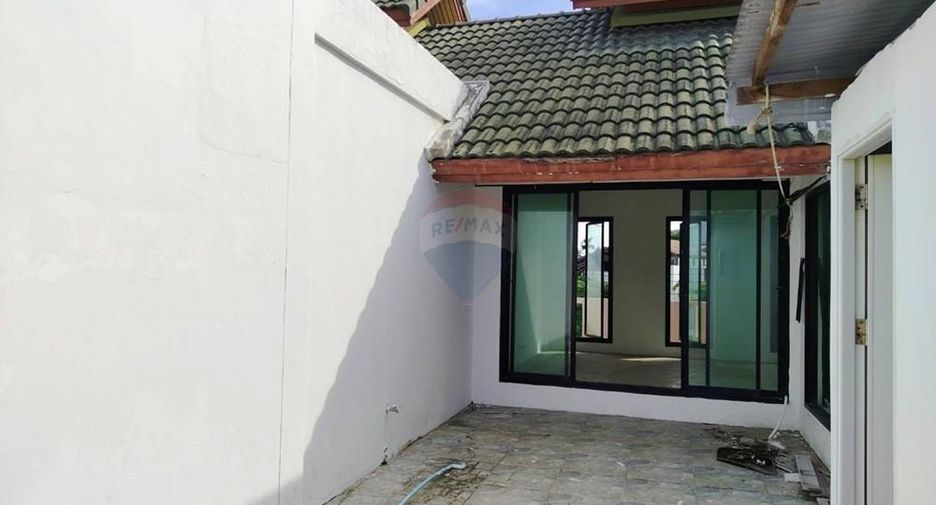 For sale 3 bedrooms retail Space in Ko Samui, Surat Thani