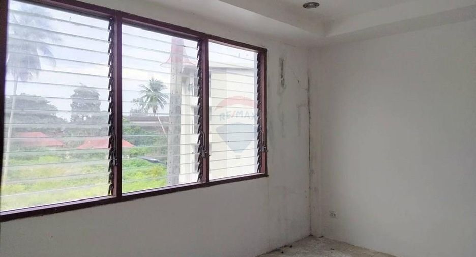 For sale 3 bedrooms retail Space in Ko Samui, Surat Thani