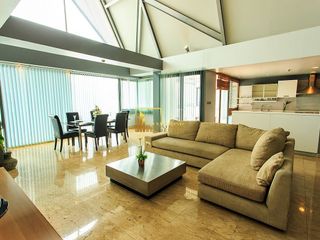 À louer et à vendre 3 chambres condo à Watthana, Bangkok