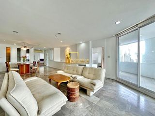 For rent 3 bedrooms condo in Watthana, Bangkok