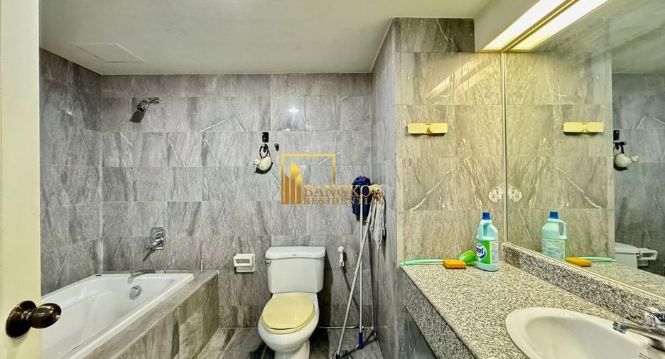 À louer et à vendre 2 chambres condo à Bang Rak, Bangkok
