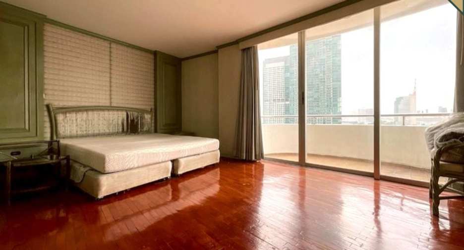 Condo en venta de 3 habitaciones en Sathon, Bangkok