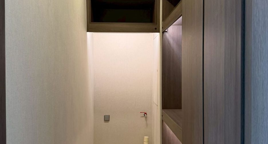For sale 2 bedrooms condo in Khlong Toei, Bangkok