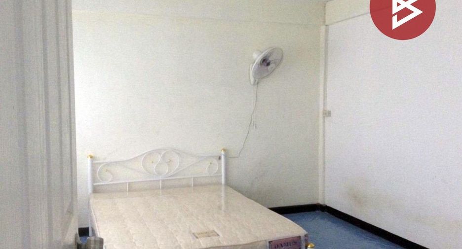 For sale 3 bedrooms retail Space in Wang Thonglang, Bangkok
