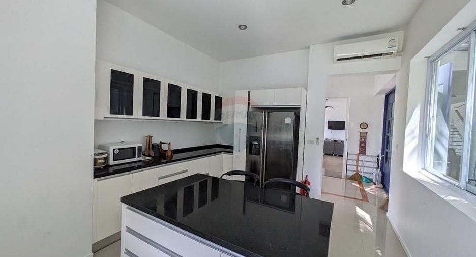For sale 6 bedrooms villa in Ko Samui, Surat Thani