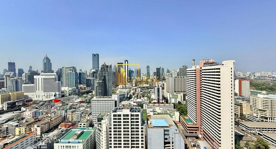 À louer et à vendre 4 chambres condo à Watthana, Bangkok
